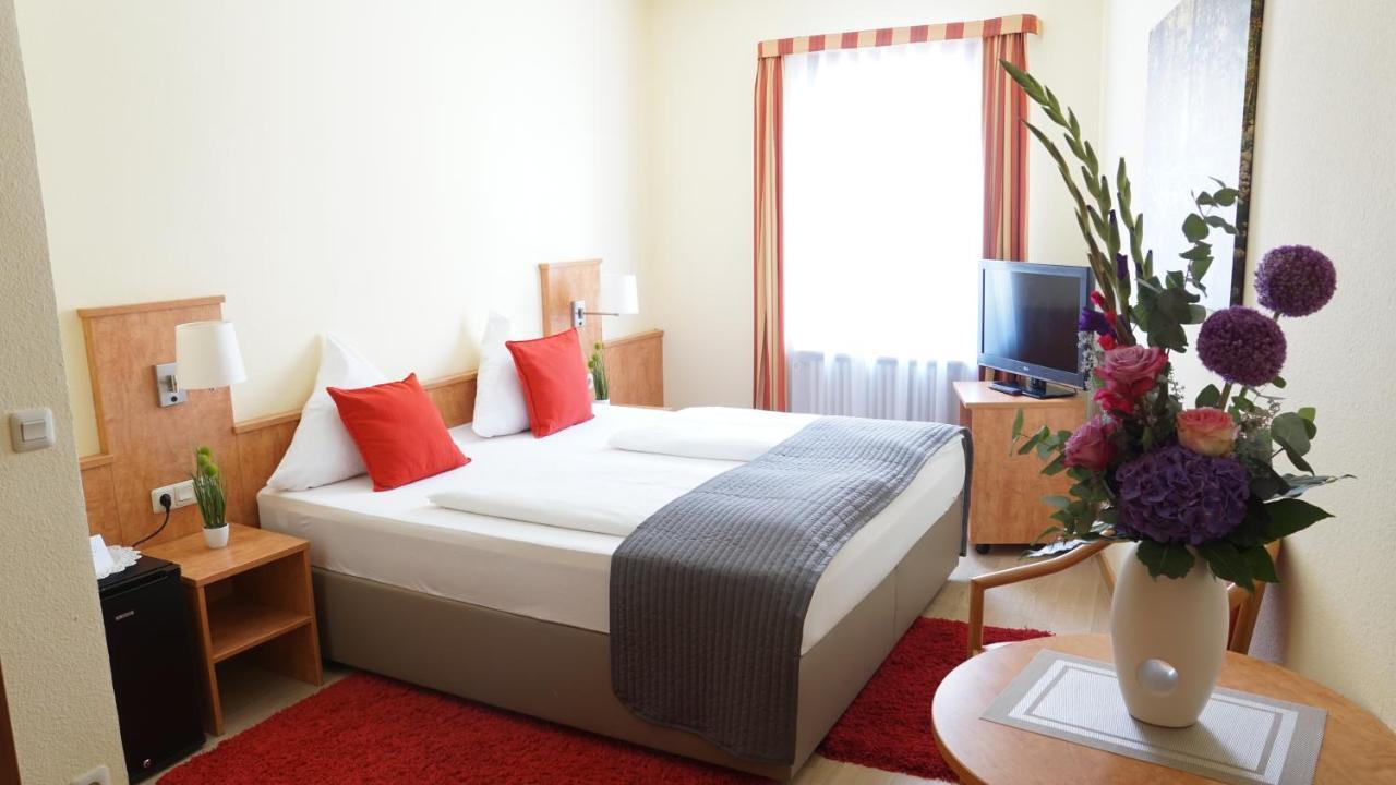 Hotel Bischoff Баден-Баден Екстериор снимка